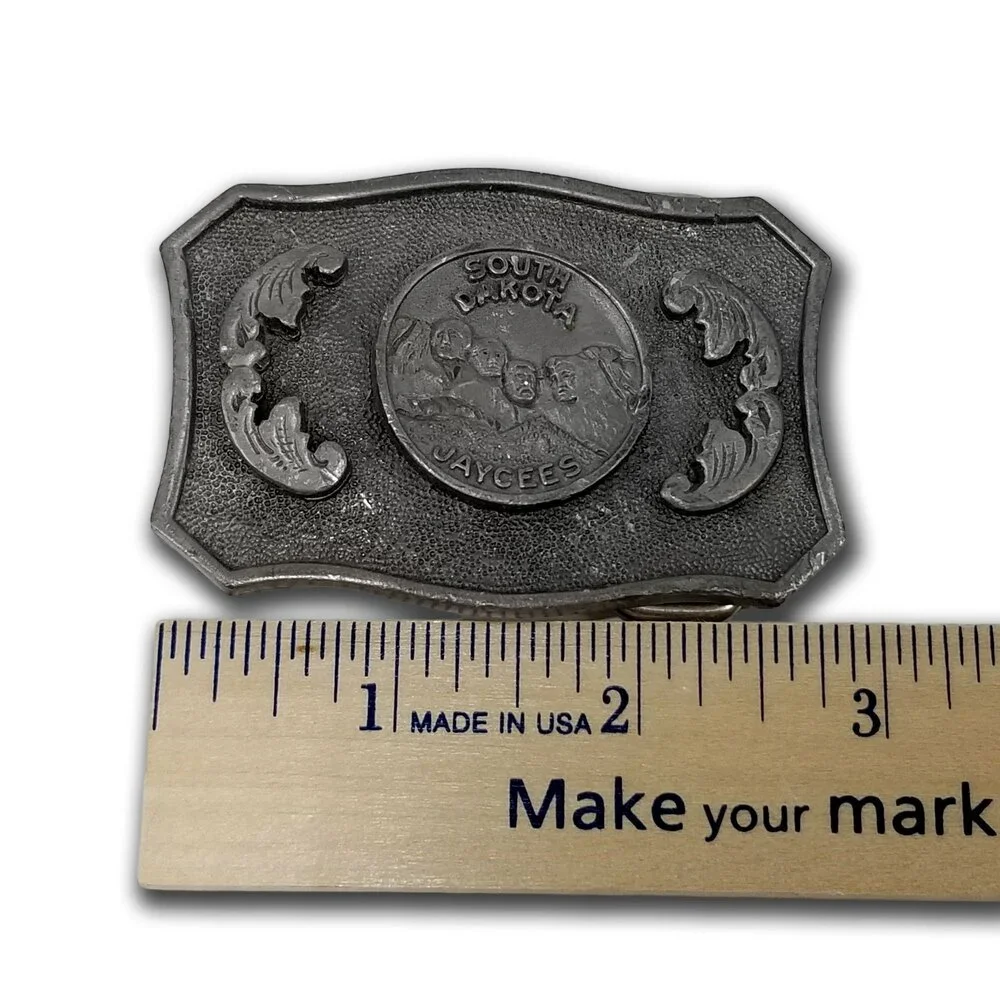 Vintage Belt Buckle South Dakota Jaycees Mt. Rushmore USA Made‎ Alpine Pewter
